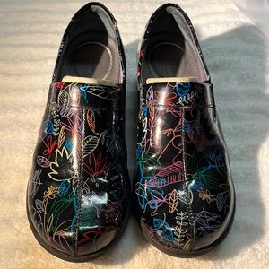 Work wonders by Dansko shoes